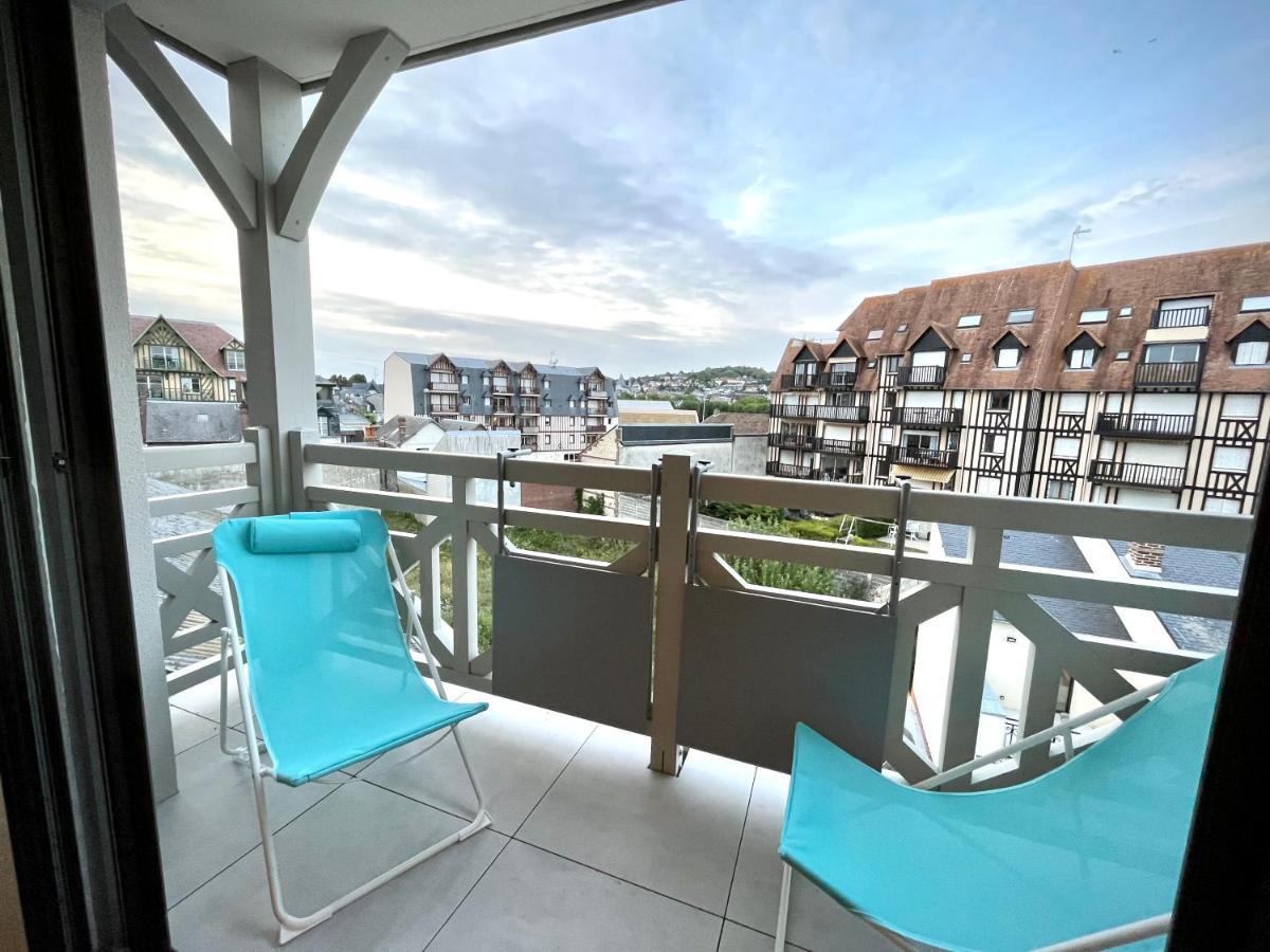 Sejour Authentique - Balcon, Parking & Wifi Ultra-Rapide Apartment Deauville Exterior photo
